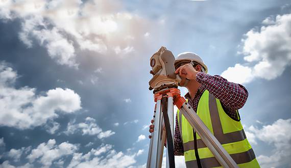 Topografo en Teodoro Schmidt